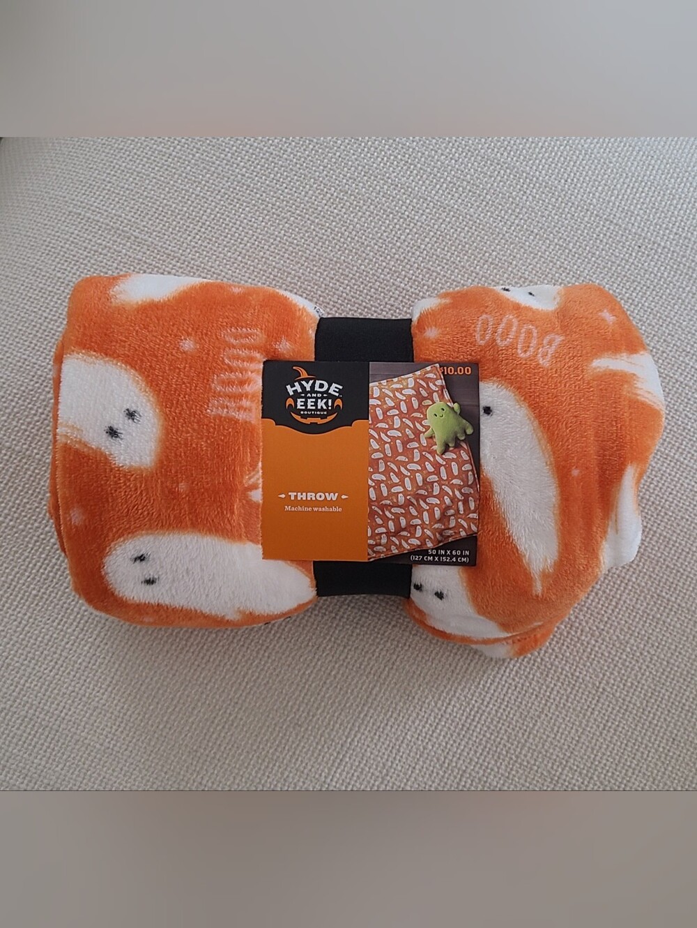Target Hyde & Eek Orange Ghost Halloween Throw Blanket